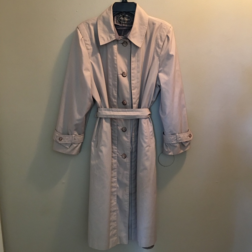 Pleated Ms Freddie Vintage trench coat